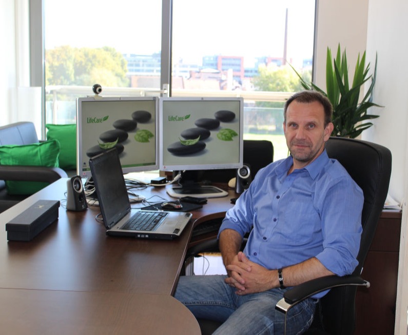 Biró Tamás tanácsadó, kivitelező